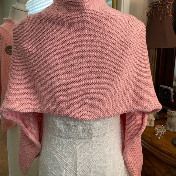 Soft Pink Knit Scarf - Picture 7 of 12